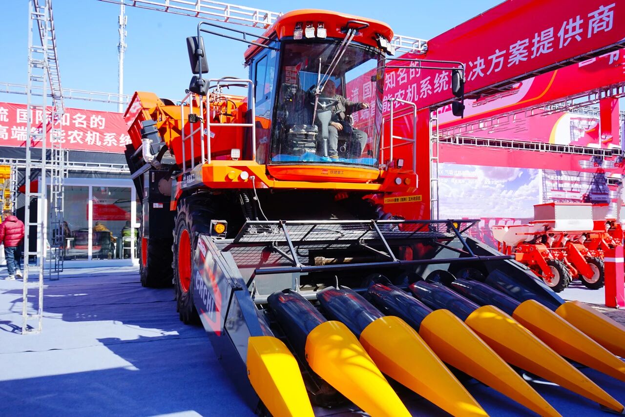 鐵建重工攜農機裝備亮相2026黑龍江農機展