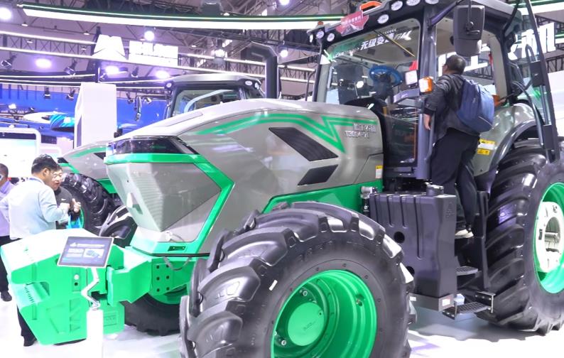 2026年新能源混合動力拖拉機熟化定型項目啟動會在新疆舉辦