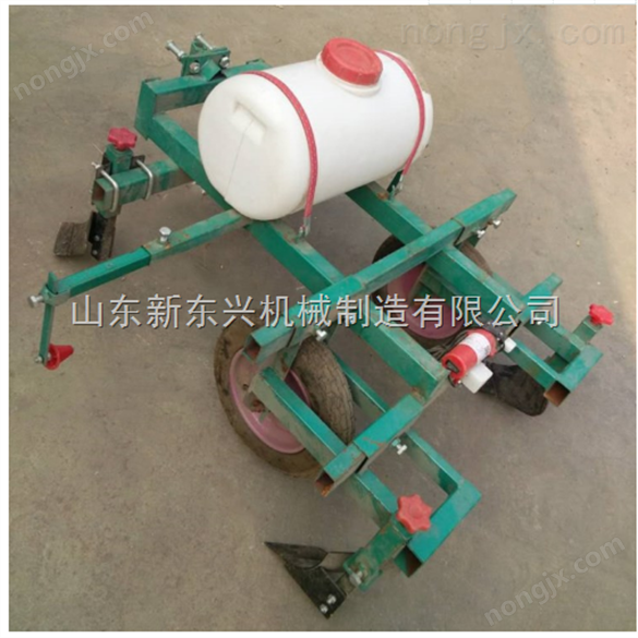 手扶车带动盖膜机 半自动覆膜机